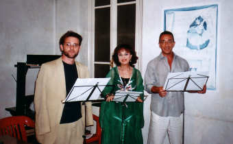 Nella foto, da sinistra gli attori Matteo Chioatto, Loredana Martinez e Maurizio Palladino
