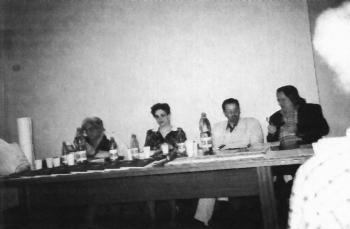 Nella foto da sinistra, Silvana Folliero, Mariella Bettarini, Donato Di Stasi, Velio Carratoni al sindacato Nazionale scrittori, durante la presentazione del libro della Bettarini